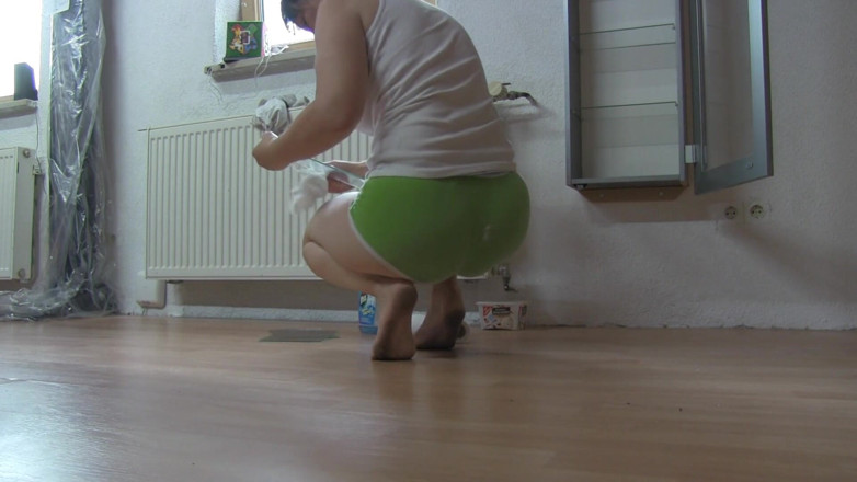 Yvette xtreme: Dirty at home