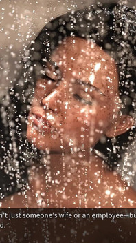 Whispers of Desire - V0.25 - Sarah Bevredigde Zichzelf Tijdens Haar Douche