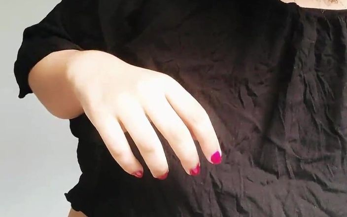 Zayra Pink: 妈妈让她喝咖啡