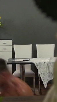 Armăsar pervers futându-se tare