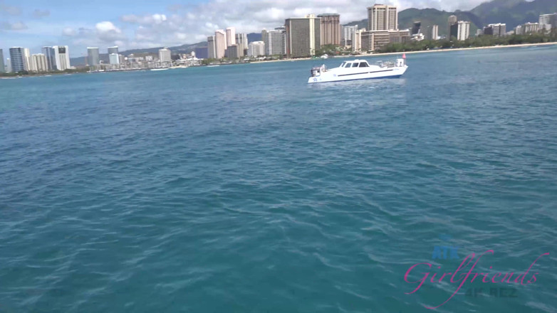 ATK Fans (Girlfriends): Vacaciones virtuales en Hawaii con Summer Carter 2/4