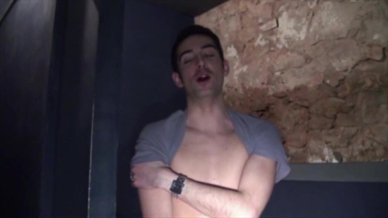 Crunch Boy: Emilio fucked by a straight Latino curious outdoor