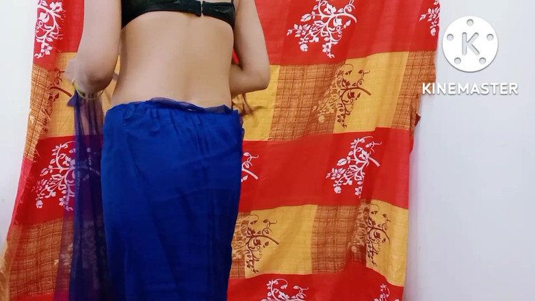 Ankurpriya000: Ta vidéo sexy : Priya se masturbe au cinéma en sari.