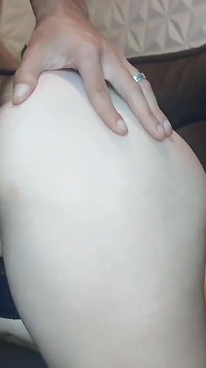 Kasallpimenta: Neighbor Claims Her Husband Won't Do Anal With Her, So...