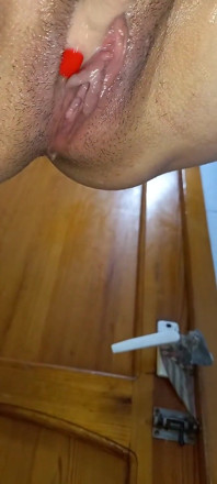 J’ai joué avec sa chatte et je suis venu