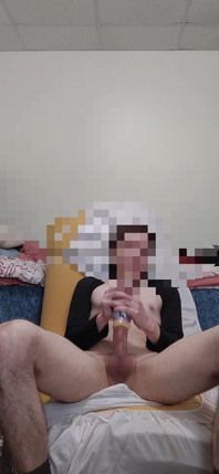 Grande jovem pau branco domina seu brinquedo!