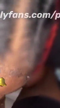 Cô ấy muốn bú cặc của tôi để vui vẻ