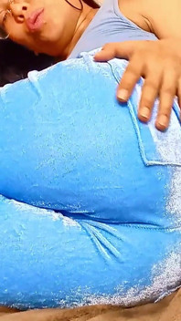 Mükemmel Asyalı kadise kaplı götüm seni güçsüzleştiriyor - kadise eşofmanı azdırıyor! Cilt 3