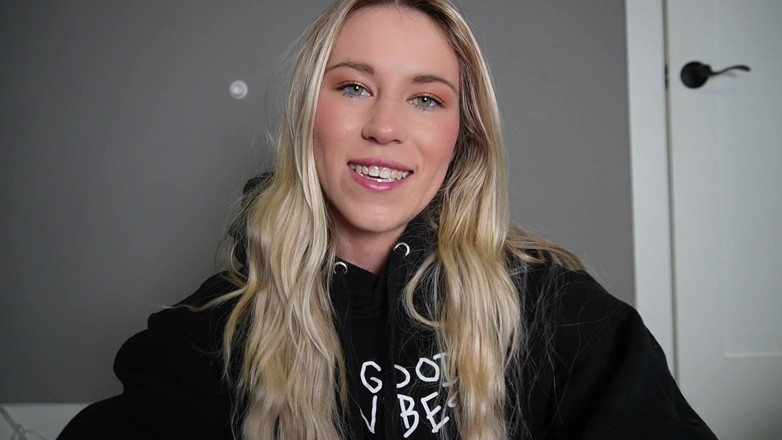 Keeks3005: Fizyoterapist elleriyle sikiliyor