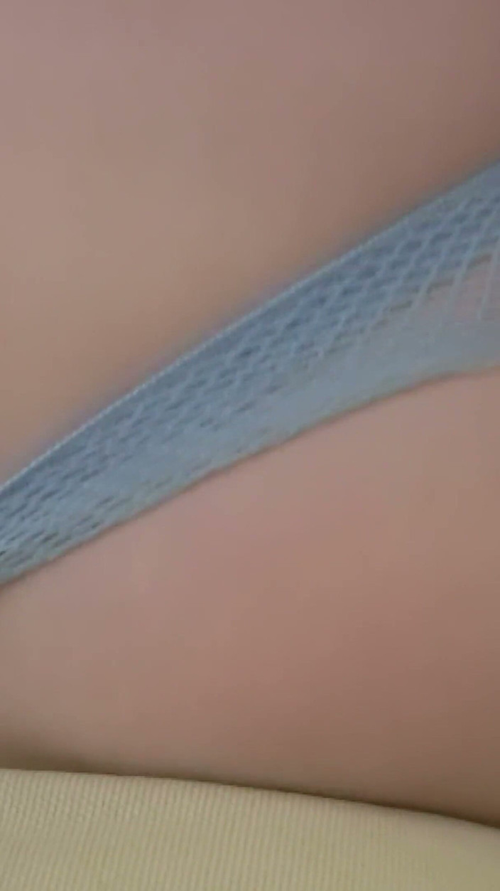 Worldwide Sex Movies: มุมมองคนเย็ด ใช้นิ้วติ้วหี - สาวผมบลอนด์ในตาข่ายสีน้ําเงินโดนเล่นกับหี