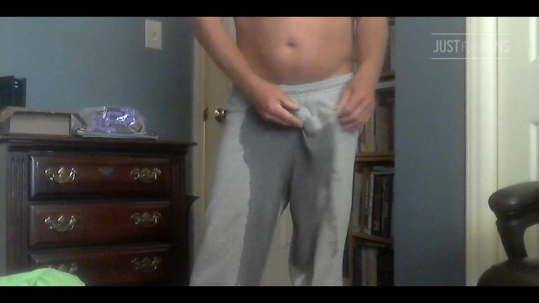 RobertLacrosse: Pissing, Jacking off &amp; Big Cumshot