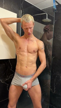 Russian Dude Faps His Locked Dick