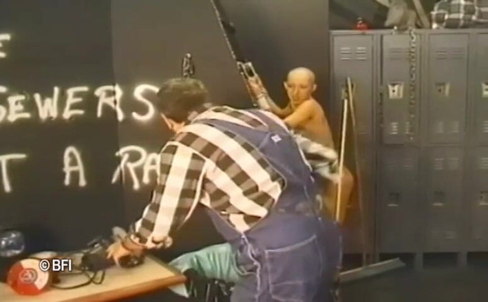 House of lords and mistresses in the spanking zone: Aşırı tıraş aşağılaması