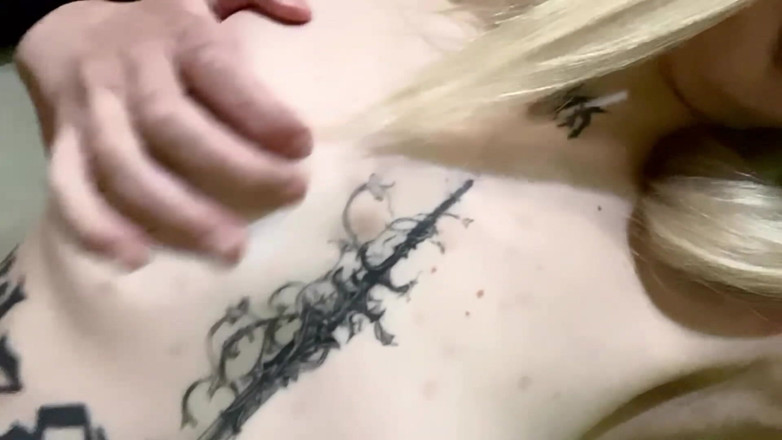 Vae Velvet: Sexy Blondine, Die Über Deine Grenzen Hinausgeht