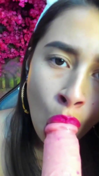 Sexy Girl Masturbates on Cam with Natural Tits