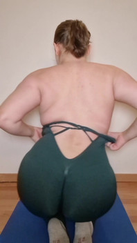 Aulas de esporte com exercícios incomuns - eu ensino algumas posições de sexo - vaqueira, passeio, passeio reverso, de quatro