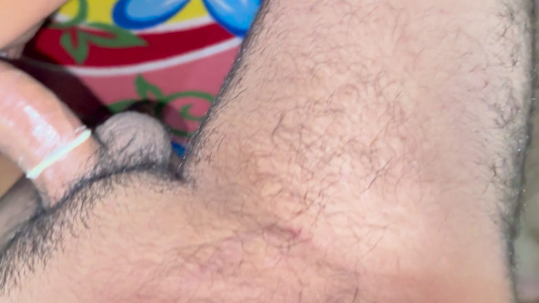 Yadav: Tôi đã chia sẻ tôi với những người bạn làm tình...