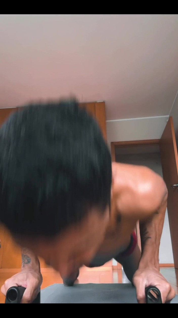 arabeputo: 行きましょう。