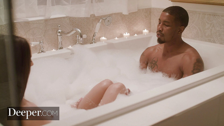 Deeper: 深い。イライザイバラは、彼が彼女のために手放すことを望んでいる