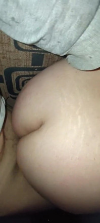 My Stepdad Took Advantage of the Night to Suck Me and Use Me to Let You Go Inside Me