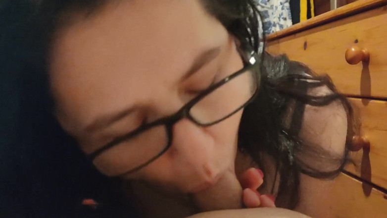 Winonna8: Milf chupa y traga leche