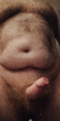 Mi sego un enorme carico di crema di papà orso nella mia mutandine gialle...