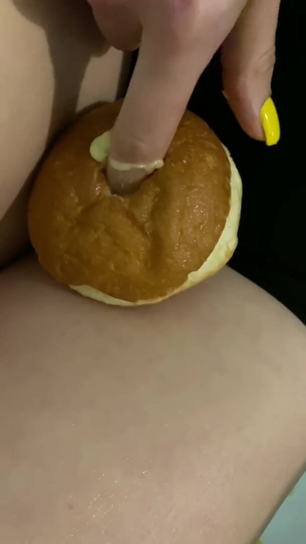 Monnycka: Penetration in süße donuts