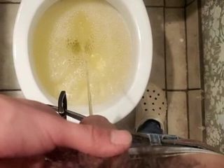 Z twink: Uriner une bite d’étalon en POV