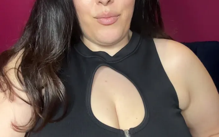 Young_strawberry: Tease You with My Big Boobs I Want to Seduce...