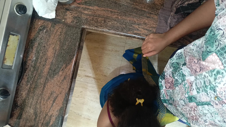 Pushpa studio: Jihoindická podvádějící žena v domácnosti