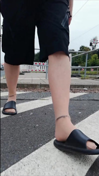 브라운슈바이거 웨스트슈타트에서 산책한 카르멘 Nylonjunge