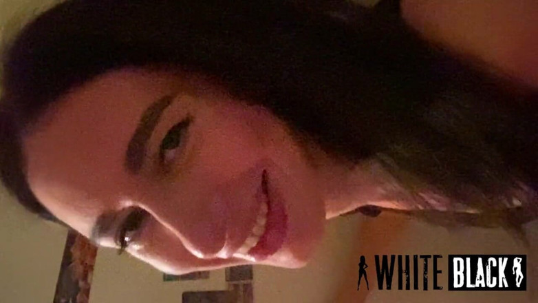 WhiteBlack: Der gehorsame nimmt freund anal ehefrau tief in den hals