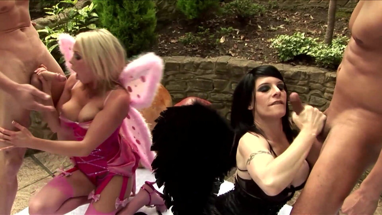 MMV BEST MOVIES AND CLIPS: Fairy babe grants wild ngoài trời threesome wish