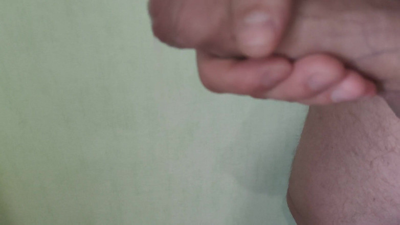 Auff: Un tip masturbează pula