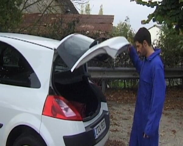 Videos Francaises: Franse teef in netkousen neemt een grote lul in haar...