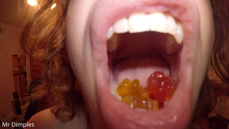 Mr Dimples: Gummies zostają ukarane za kucanie w domenie giganta