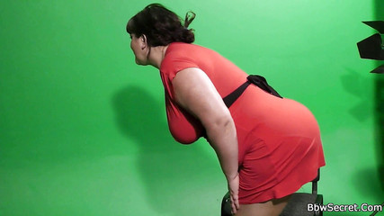BBW Productions: Haciendo una gorda caliente justo en el estudio de video
