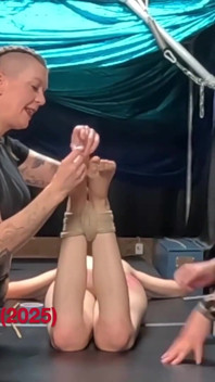 Dubbel domme bondage &bastinado