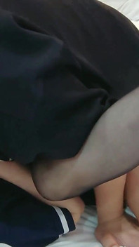 制服姿の可愛い女子高生と目隠しパンストセックス、膣内中出しがたまらない、素人フェラ、