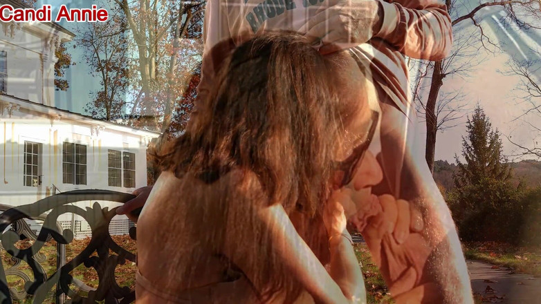 Candi Annie: Candi Annie ordeña una carga de esperma cremoso al aire...