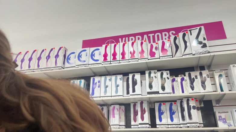 Nadia Foxx: Leksaksshopping för ett nytt sätt att komma