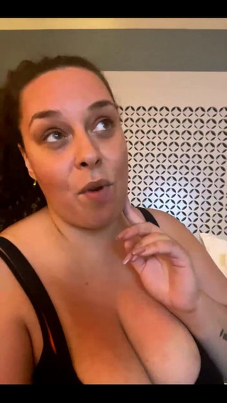 Anastasia Lux: 오늘 발정난 사람