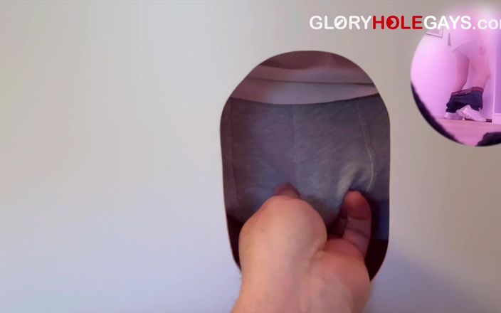 GLORYHOLEGAYS: 22letá Twink se udělá na můj jazyk u gloryhole - a...