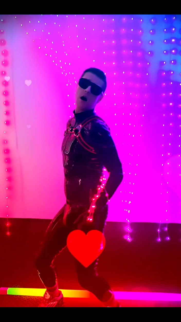 Roman Heart: Vide Clip Outtake