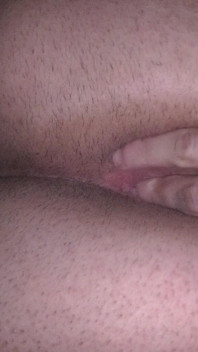 Intensive Masturbationssitzung mit Gleitmittel