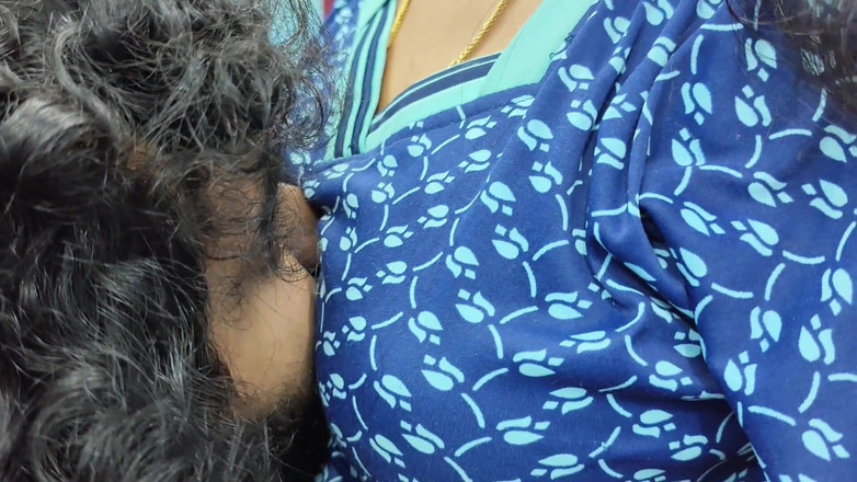 Vaishnavysharunraj: 夜间浪漫部分 - 1，Vaishnavy和Sharun Raj在夜间卧室场景中的热浪漫