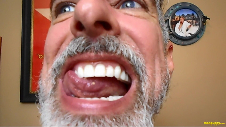 Man Puppy: Kacang dalam mulutnya - Ayah Gergasi 11