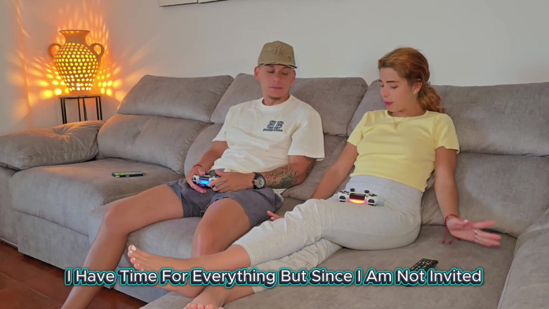 Labestiaylabella: En iyi arkadaşımın karısını sikiyorum.