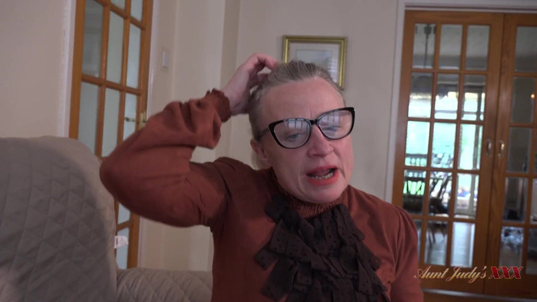 Aunt Judy's XXX: Auntjudysxxx - olgun orta yaşlı seksi öğretmeniniz Bayan Andrea Ann seni teşvik...