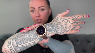 Miss Valentina: देखो कामोत्तेजक हिलाने के निर्देश